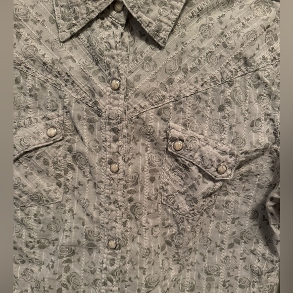 Cowgirl Up pearl snap shirt size small - Picture 2 of 3